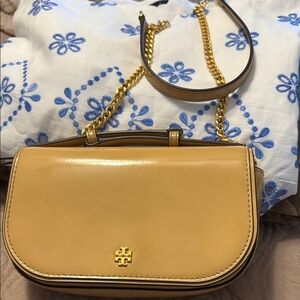Tory Burch Emerson Leather Crossbody Top Handle Bag with Gold Chain NWOT